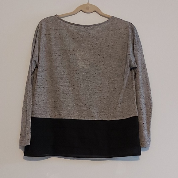 Grey/black top - Picture 2 of 3